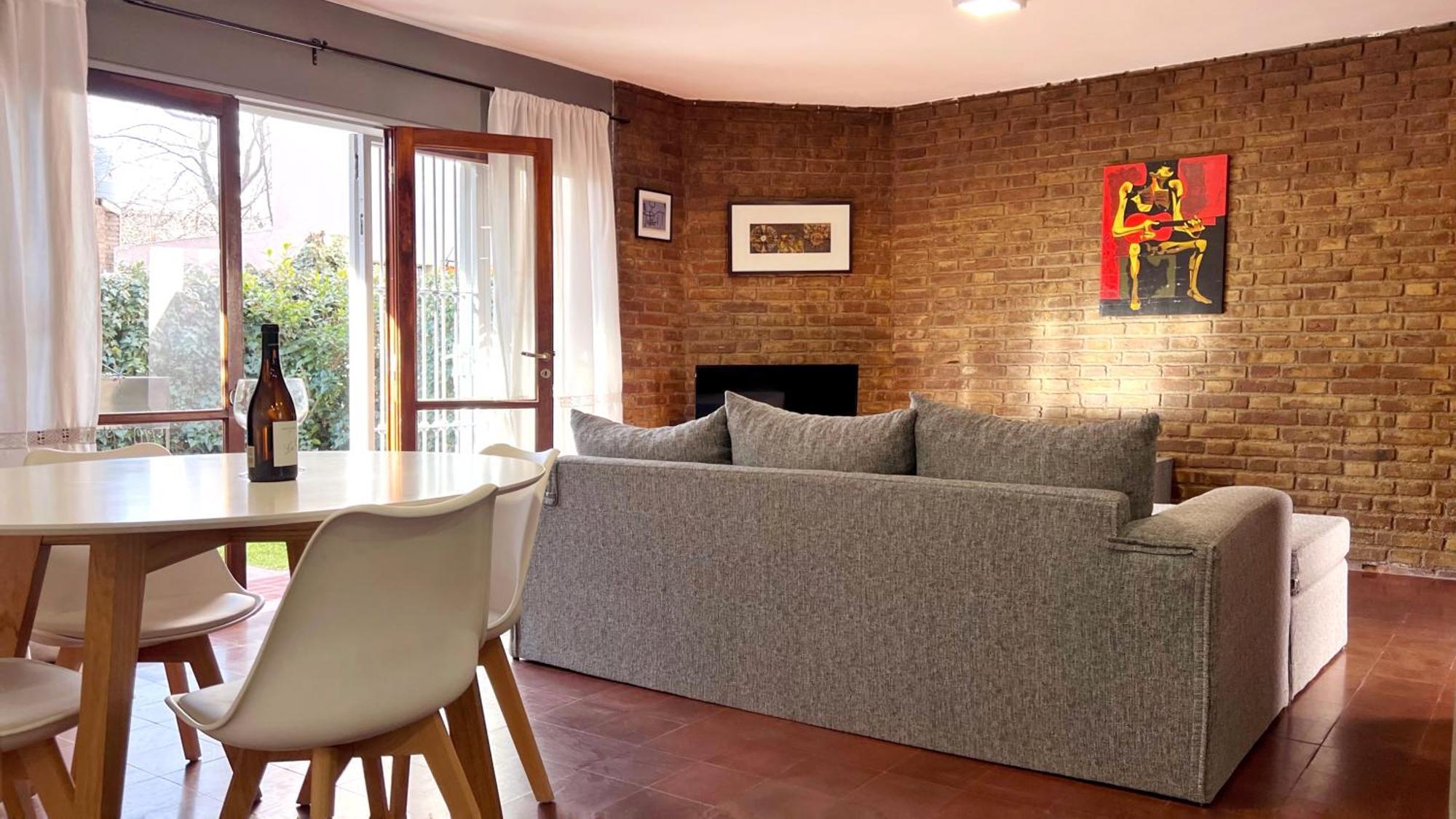 Duplex Mendoza Con Chochera Techada Екстер'єр фото